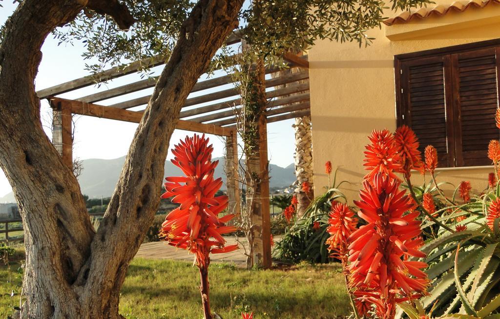 Гостевой дом Il Giardino Delle Aloe Фавиньяна Экстерьер фото