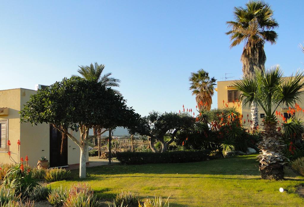 Гостевой дом Il Giardino Delle Aloe Фавиньяна Экстерьер фото